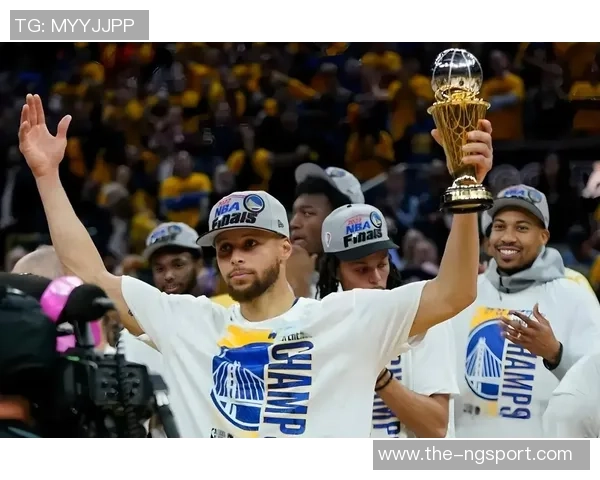 勇士阵容虽老化但实力依旧西部争冠对手不可小觑